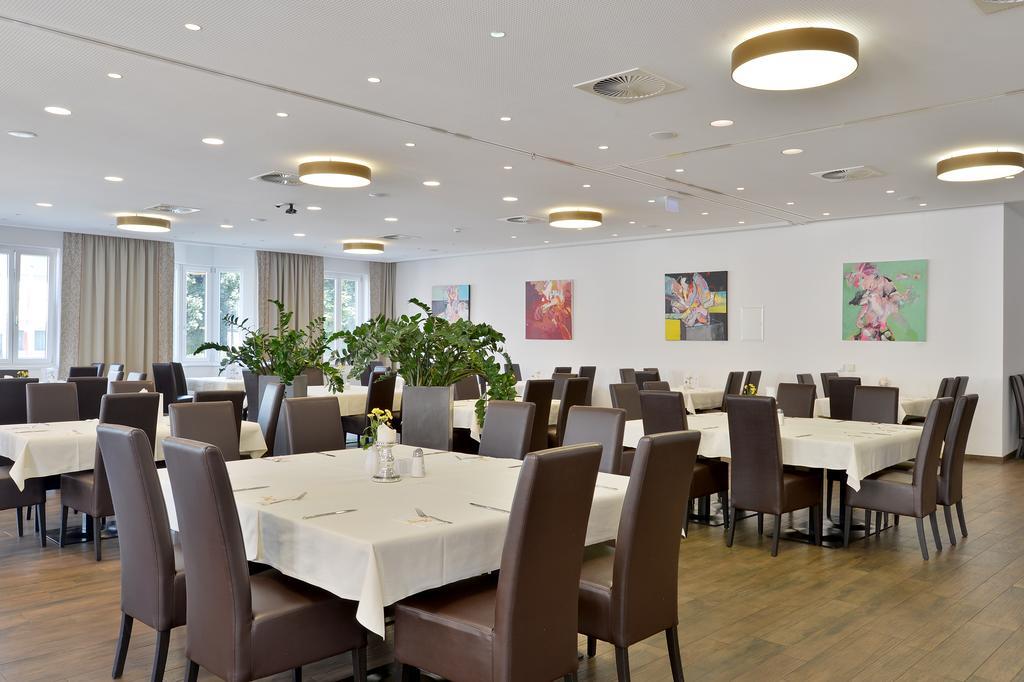 Hotel Goldener Adler Wattens Exterior photo