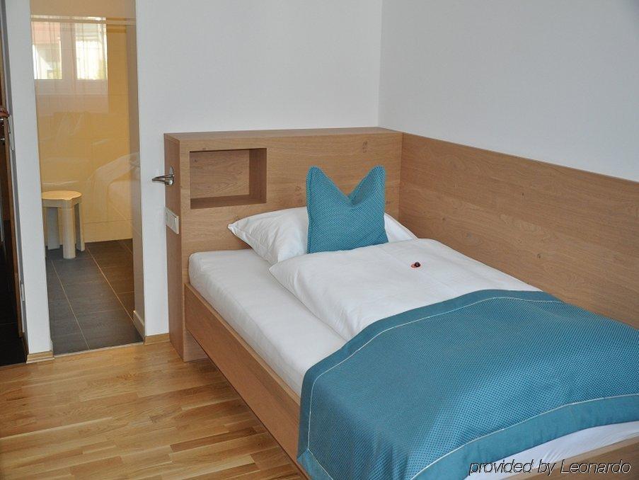 Hotel Goldener Adler Wattens Room photo